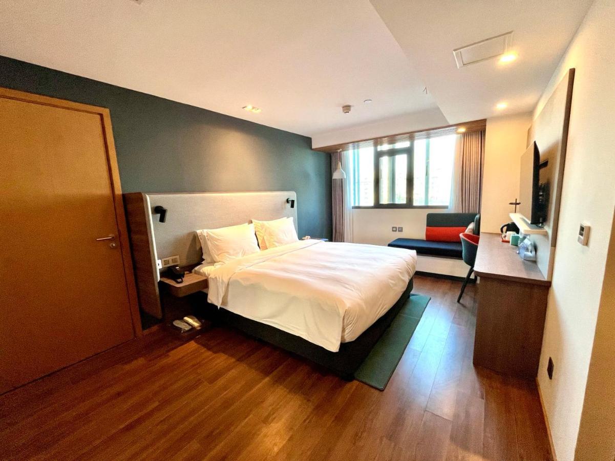 Holiday Inn Express Qingdao City Center By Ihg Kültér fotó