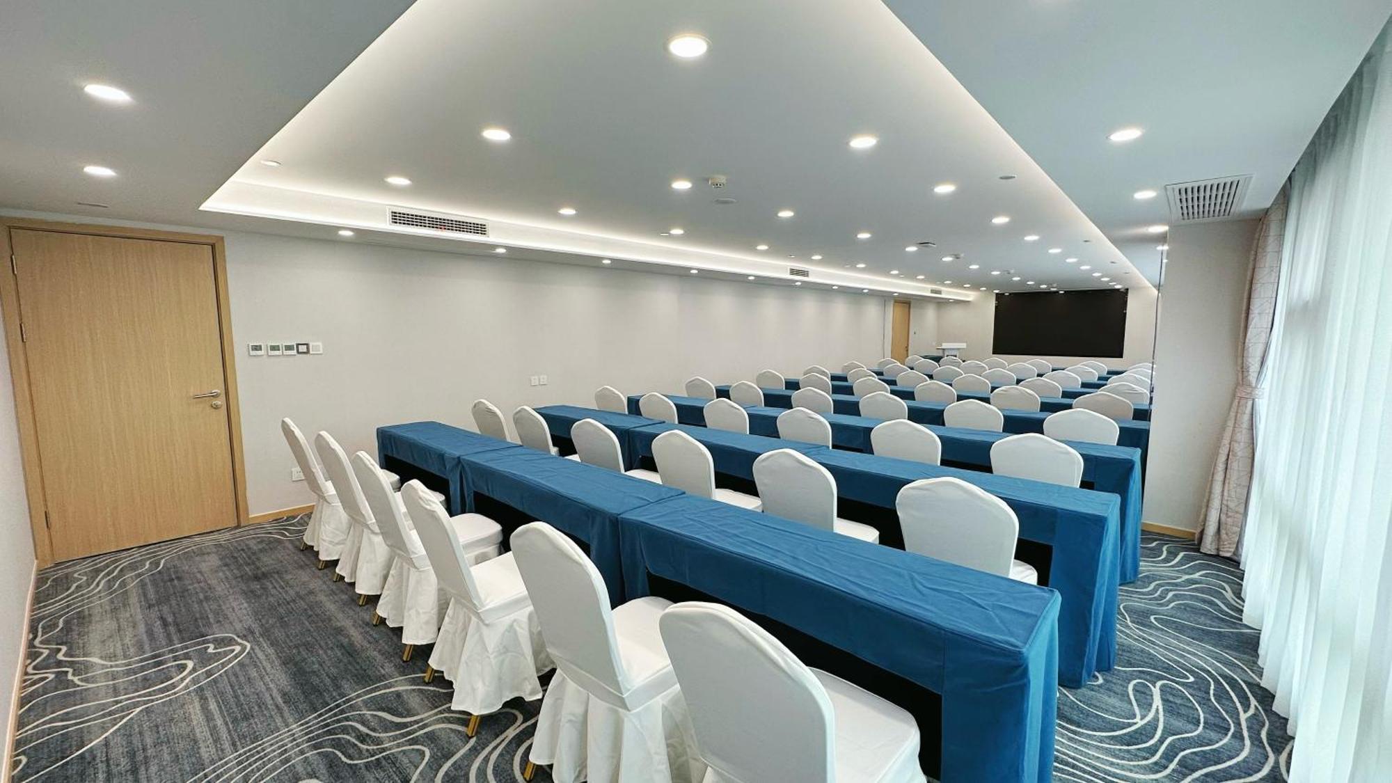 Holiday Inn Express Qingdao City Center By Ihg Kültér fotó